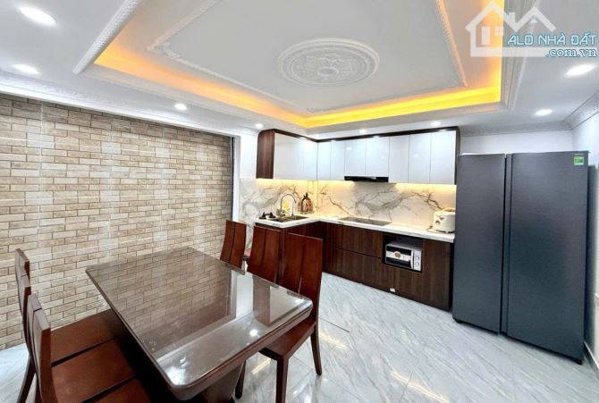 Bán Nhà 6 tầng - Ngũ Hiêp - Thanh Trì - Lô Góc - 5 chỗ đỗ cửa Vào nhà - 6