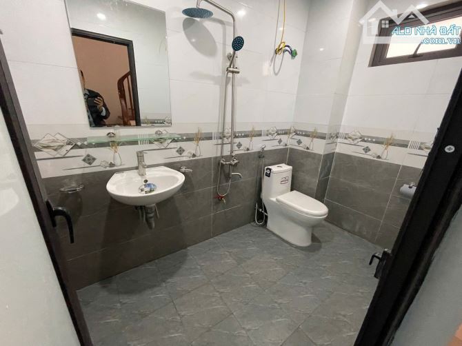 Bán nhà Liên Mạc, Bắc Từ Liêm, 33m2, 5 tầng, mặt tiền 6m, giá 7 tỷ - 7