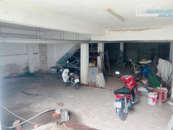 BÁN BIỆT THỰ 3 TẦNG MẶT TIỀN THẠNH LỘC 31 – QUẬN 12 –DT 210M², NGANG 9M – GIÁ CHỈ 15,5 TỶ - 7