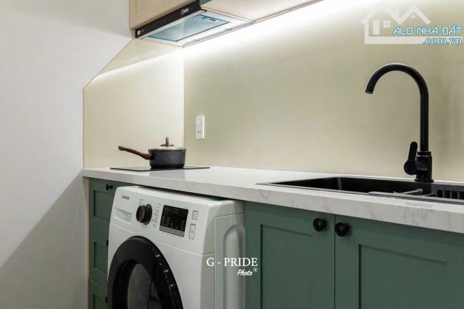 Chung cư mini Nguyễn Văn Huyên 17 phòng, dòng tiền 1 tỷ, lô góc 2 thoáng, 50m ra ô tô, 78m - 7