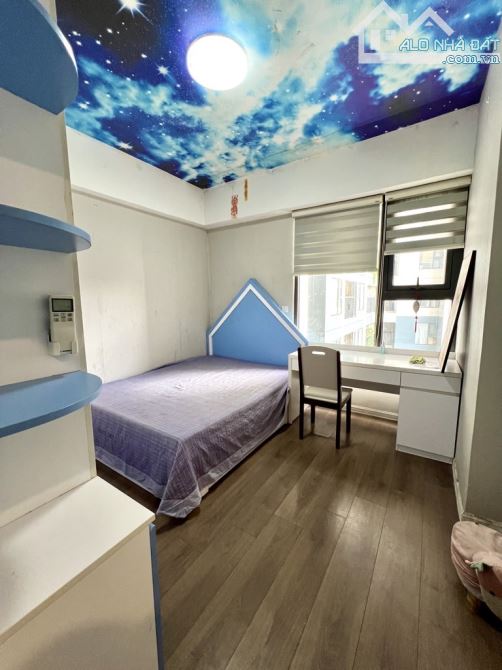BÁN GẤP CĂN HỘ OCEAN PARK 1 80 M2 -3 ng LÔ GÓC - 4,75 TỶ - 7