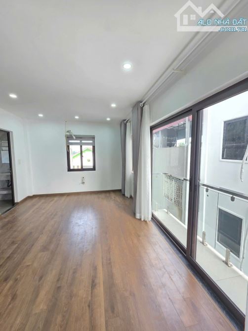 Nhà Long Biên Gần Cầu Chương Dương, Gần Tái Định Cư 40m2 Ô TÔ Thang Máy – 8.x tỷ - 7