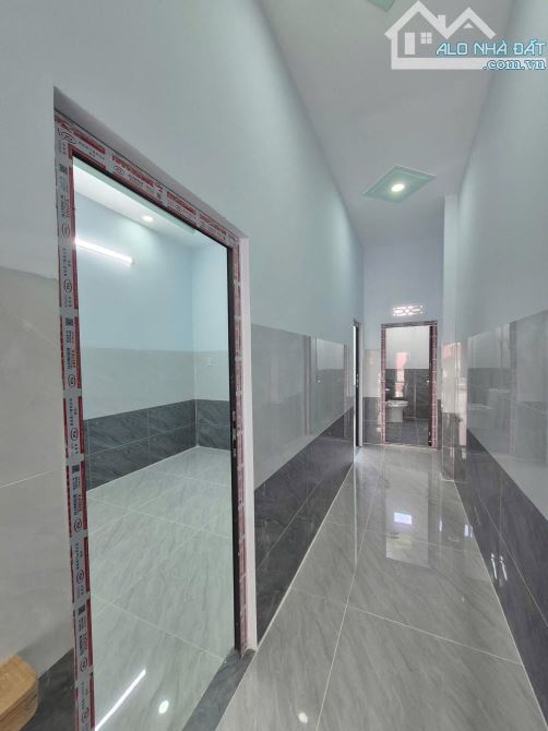Nhà 1 Lầu Mới Hoàn Thiện 4 x 25m Ngay Thị Trấn Cần Giuộc, 4PN 2WC . Đường Xe Hơi. Sổ Hồng - 7