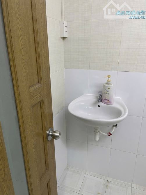 BÁN NHÀ NỞ HẬU SINH TÀI – TRẦN BÌNH TRỌNG, P.1, Q.5 – 48m² – 8,8 TỶ – HẺM THÔNG 4M - 7