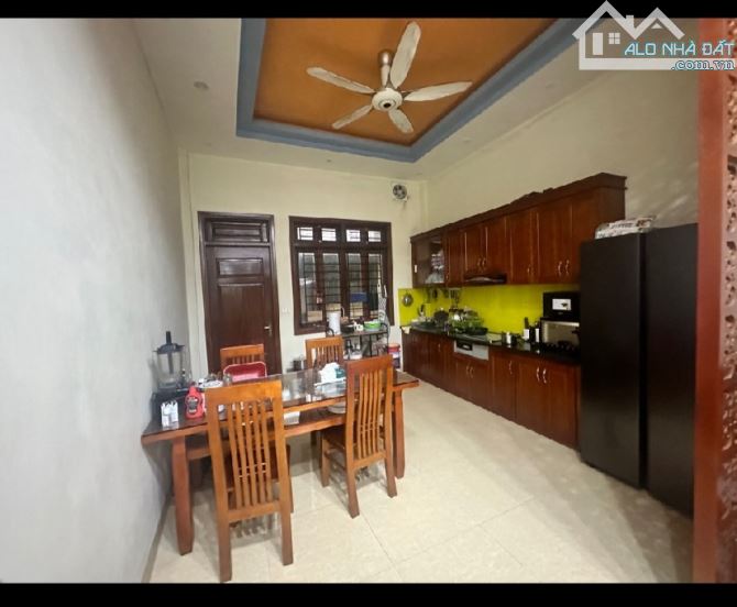 11.99 tỷ / 91/100 M2 mặt tiền 4.3 M Bồ Đề.Ô tô Chánh - 7