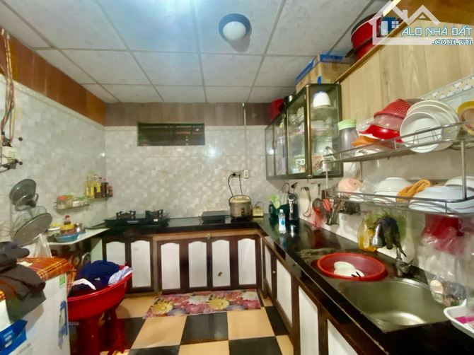 LIÊN CHIỂU HOÀ KHÁNH - NHÀ 3 tầng có 3 phòng trọ - đường ô tô - GIÁ BẤT NGỜ - 7