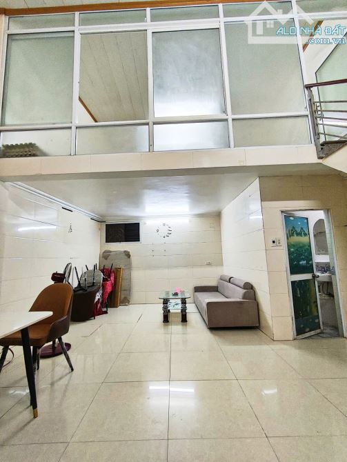 Spcc Chỉ Bán Trong 10 Ngày. Nếu bán không được Đập Xây mới 🏡🏡🏡 Địa chỉ 71 Đông Khê - Ng - 8