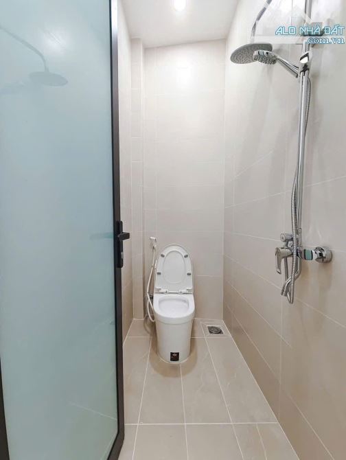 CHÍNH CHỦ BÁN NHÀ MT GIÁ 2 TỶ 8 GẦN KCN CẦU TRÀM CẦN ĐƯỚC LONG AN, 110M2 - SHR - 8
