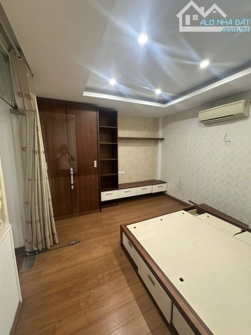 ĐỖ QUANG (TRẦN DUY HƯNG) – VỈA HÈ – Ô TÔ TRÁNH – 42M² – 5 TẦNG – MT 4.2M – 22.5 TỶ - 8