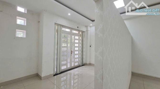 Cho thuê nhà mặt tiền đường khu D2D trung tâm Biên Hòa siêu đẹp - 8