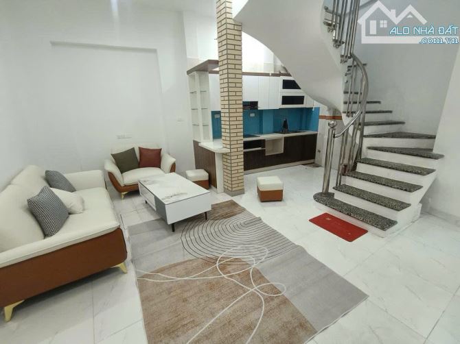 SIÊU HIẾM, NHÀ 6 TẦNG PHỐ VƯƠNG THỪA VŨ, 35M2 x 6 TẦNG, MT 4.5m GIÁ 7.65 TỶ - 8