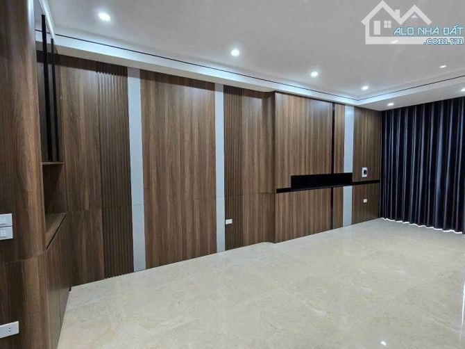 Bán nhà 6 tầng Phúc Đồng lô góc, thang máy, ô tô ngủ trong nhà, full nội thất,Giá 11 tỷ+ - 8
