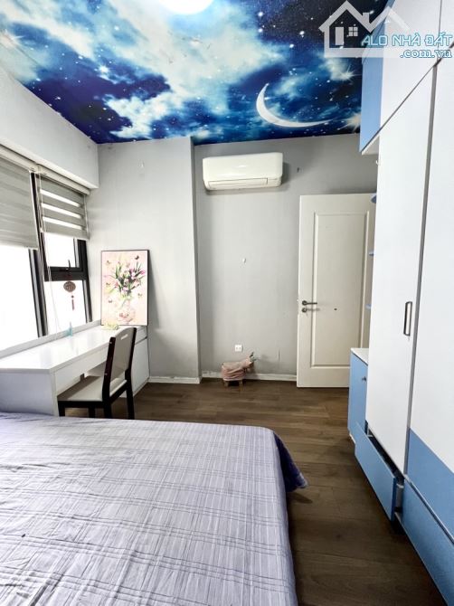 BÁN GẤP CĂN HỘ OCEAN PARK 1 80 M2 -3 ng LÔ GÓC - 4,75 TỶ - 8