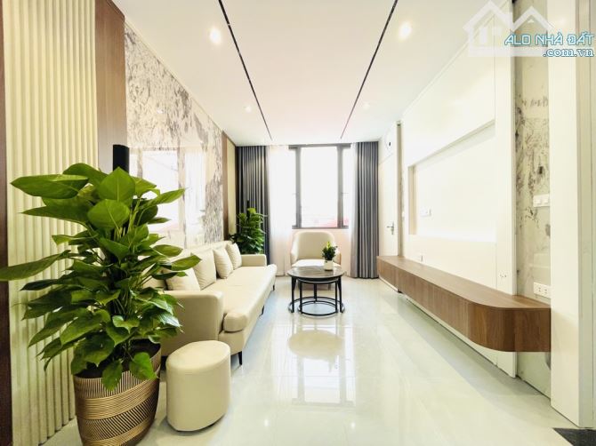 VĂN CHƯƠNG ĐỐNG ĐA, MẶT NGÕ THÔNG KINH DOANH, Ô TÔ TRÁNH 20M, NHÀ ĐẸP, 5 TẦNG THANG MÁY - 8