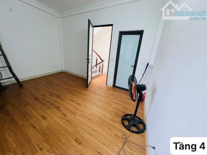 Nhà 34m2 x 5 Tầng Phố Trạm, Ngõ Nông Ít Nhà, Ô Tô Gần – Nhỉnh 6 tỷ - 8