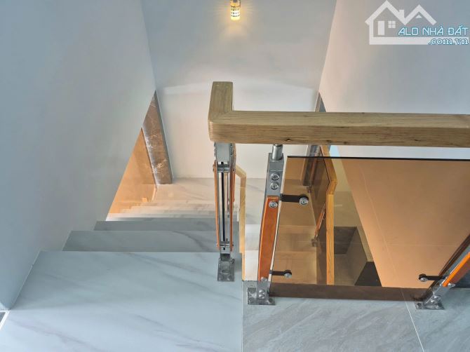 Nhà 1 Lầu Mới Hoàn Thiện 4 x 25m Ngay Thị Trấn Cần Giuộc, 4PN 2WC . Đường Xe Hơi. Sổ Hồng - 8
