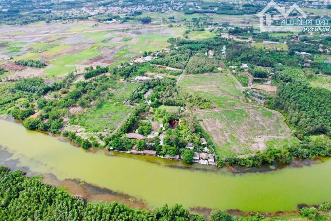 Bán gấp nền thổ nhà vườn Vĩnh Thanh Nhơn Trạch giá rẻ 4,6TY/1850M. SR chính chủ, đường 6m - 8