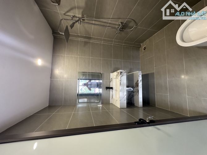 BÁN NHÀ 5 TẦNG_NGUYỄN VĂN LINH, SÀI ĐỒNG– FULL NỘI THẤT VIP – OTO VÀO NHÀ -38m, 7,6 TỶ - 8