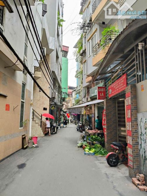 Bán nhà Hoàng Ngân cách 1 nhà ra ô tô 5 tầng 45m MT 4m 7 phòng ngủ ở, cho thuê căn hộ 25tr - 9