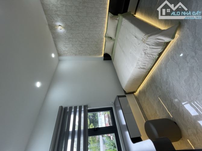 Nhà 4 tầng FULL NỘI THẤT đường TÂN CHÁNH HIỆP 18 phường TCH Q12 dt 62m2 (4mx16m), Hẻm Ôtô - 9