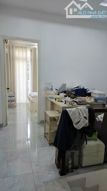 Bán nhà Phú Nhuận • 4 tầng - hẻm 8m - kinh doanh - 9