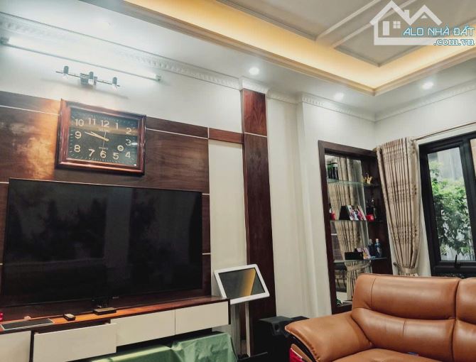 BÁN NHÀ 5 TẦNG NGUYỄN KHÁNH TOÀN 60m² 3.6M MẶT TIỀN 14 TỶ Ô TÔ TRÁNH VỊ TRÍ ĐẮC ĐỊA - 9