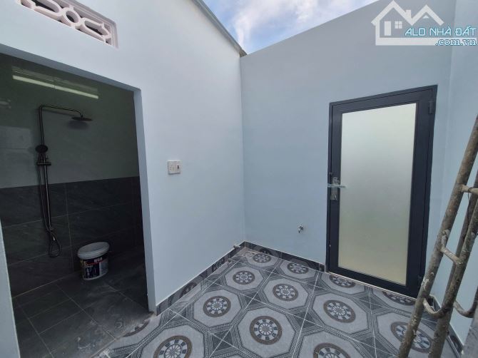 Nhà 1 Lầu Mới Hoàn Thiện 4 x 25m Ngay Thị Trấn Cần Giuộc, 4PN 2WC . Đường Xe Hơi. Sổ Hồng - 9