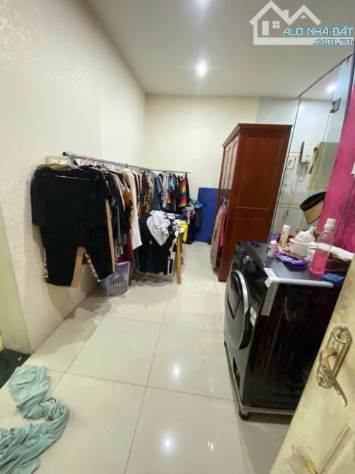 Bán nhà 1 trệt 1 lầu MT đường GS17 p.Dĩ An Tp.Dĩ An  DT: 200,4m2, thổ cư: 100% (10x20m) - 9
