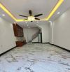 Nhà mới - Phố Trạm - quận Long Biên hàng xóm AEON Mall - Ngõ Thông - 20m ra ô tô tránh