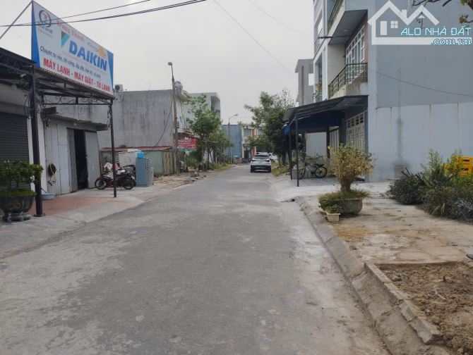LÔ ĐẤT 65 M2 TẠI ANH DŨNG,ĐƯỜNG THÔNG 12 M,đối diện Trung tâm Quận Dương Kinh giá hơn 2 tỷ