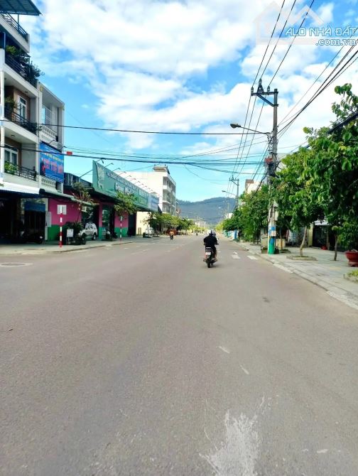 Bán Lô Góc Cực ViP Mặt Tiền Đường Trần Quốc Hoàn , Phường Trần Quang Diệu , TP. Quy Nhơn . - 3