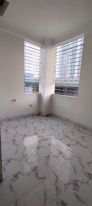 Nhà 3 tầng mới đẹp mặt ngõ Trần Nhân Tông