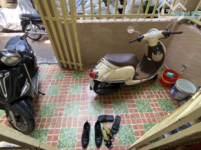 BÁN NHÀ LÒ ĐÚC - 55M - 4 TẦNG - NHỈNH 13 TỶ