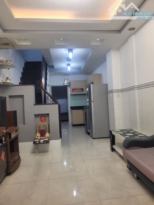 BÁN NHÀ - HẺM 7M - GẦN 3/2 MINH PHỤNG - 5 tỷ HƠN
