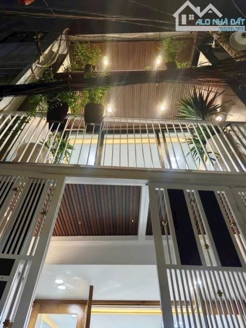 BÁN NHÀ PHAN XÍCH LONG,3 TẦNG, 35M2, GIÁ 6,6 TỶ (TL)