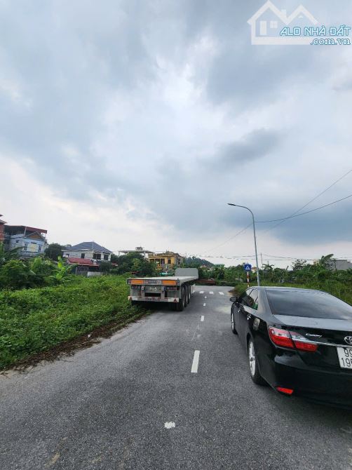 Bán Bt Ngô Xá . Phật Tích . dt 272m . mt 15m . hướng ĐN & TN . giá 9 tỷ 8