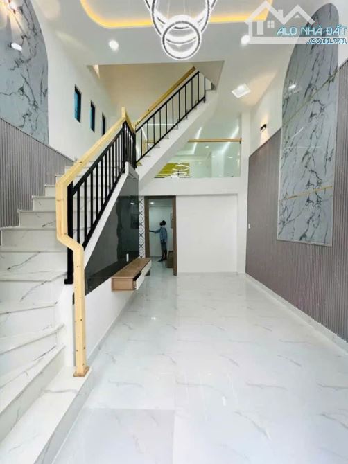 BÁN NHÀ CÔ GIANG,4 TẦNG, 30M2, GIÁ 7,2 TỶ (TL)