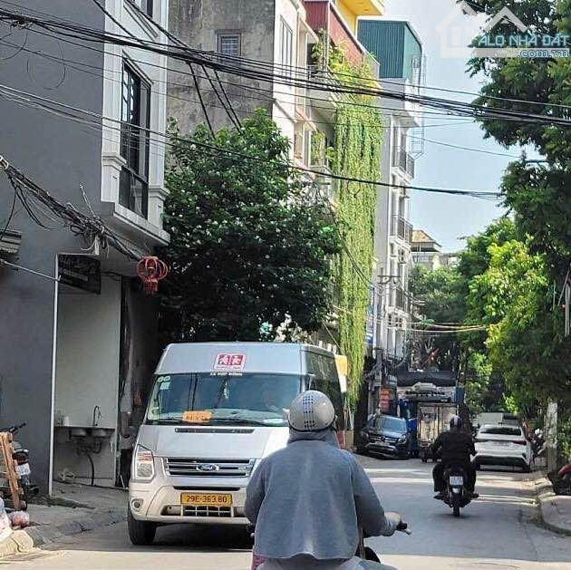 Bán nhà Trần Bình, phân lô, ô tô đỗ cửa vào nhà, kinh doanh, ngõ thông, mặt tiền rộng