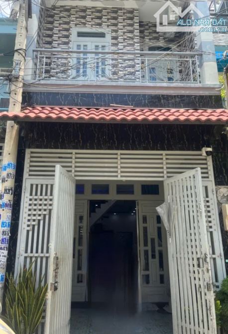Bán Nhà 3 Tầng Huỳnh Thị Hai, Quận 12 – 56m², 4x14m, 4PN, Sân Thượng, Giá 4.5 Tỷ