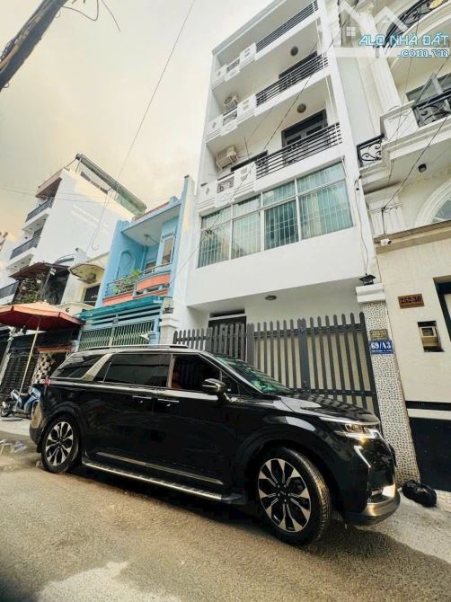 8.x tỷ nhà Thanh Xuân phù hợp bán hàng online, 40m2, ô tô đỗ cửa, ngõ 10 xe máy lấy hàng.