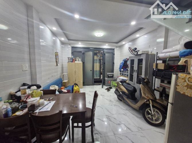 [Quận 7] Nhà mới 2 tầng vào ở ngay, hẻm 1 trục LÊ VĂN LƯƠNG, TÂN HƯNG, chỉ 3 tỷ 2