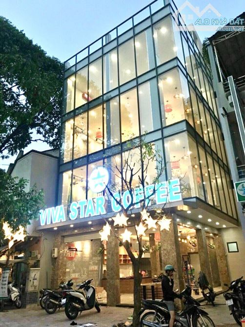 Hạ giá! Bán toà nhà góc 2MT Lê Thị Riêng, Bến Thành (6 x 16m) 5 tầng HĐT 140tr, giá 60 tỷ