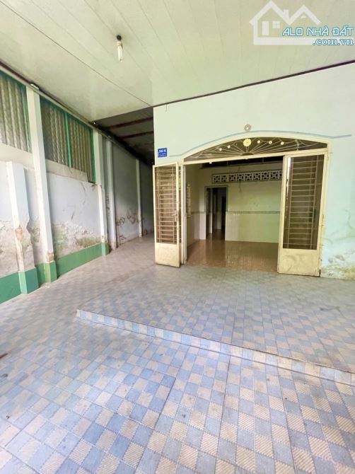 Bán căn nhà 1/ đường thi mươi 120m2 hẻm xe hơi