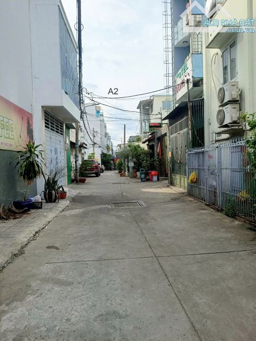 Bán nhà hẻm xe hơi Trường Chinh, Q.12 – Gần Gò Vấp- 2 tầng– 79M2 – Nhỉnh 4 tỷ