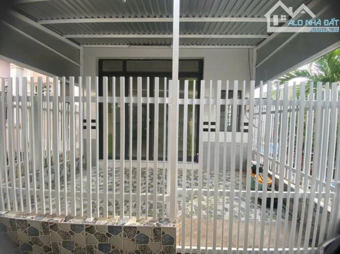 bán gấp căn nhà tại xuân thới thượng 24,hóc môn ,100m2,985 triệu, sổ hồng riêng