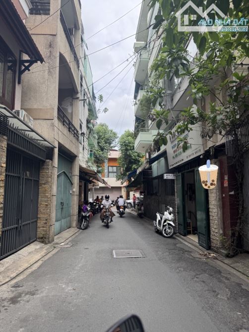 NHÀ 3 TẦNG HOÀNG VĂN THỤ - GẦN SÂN BAY - HẺM NHỰA 6M THÔNG - DT 54M - GIÁ 9.6 TỶ
