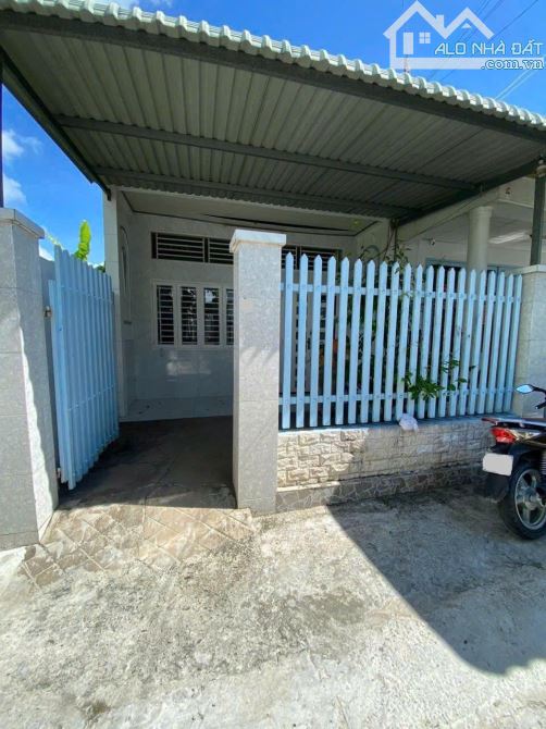 Nợ nần nên bán nhà c4 ở Tân Thông Hội Củ Chi 5x20 ( 102m2 ) 695 TRIỆU Sổ hồng riêng