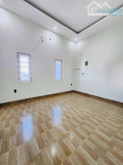 🏡 BÁN NHÀ 3 TẦNG ĐẸP – ĐƯỜNG 7M5 TRUNG NGHĨA 9 – SÁT GÓC LƯƠNG TRÚC ĐÀM