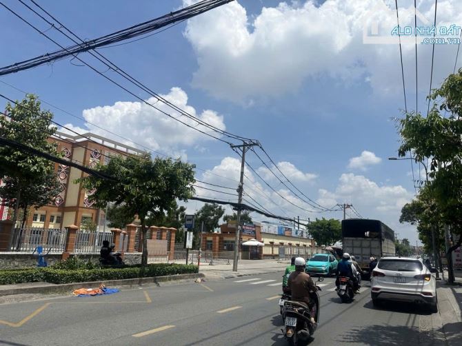 Bà Điểm(TC-HM) bán nhà trệt, lầu 5x30m gần Nguyễn Ảnh Thủ trường học siêu thị giá 7tỷ