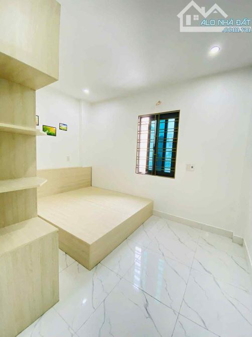 Tìm đâu ra căn ngõ oto, gần đường lớn lại full nội thất, giá lại chỉ 2 tỷ tý Nhà Kì Bá HY